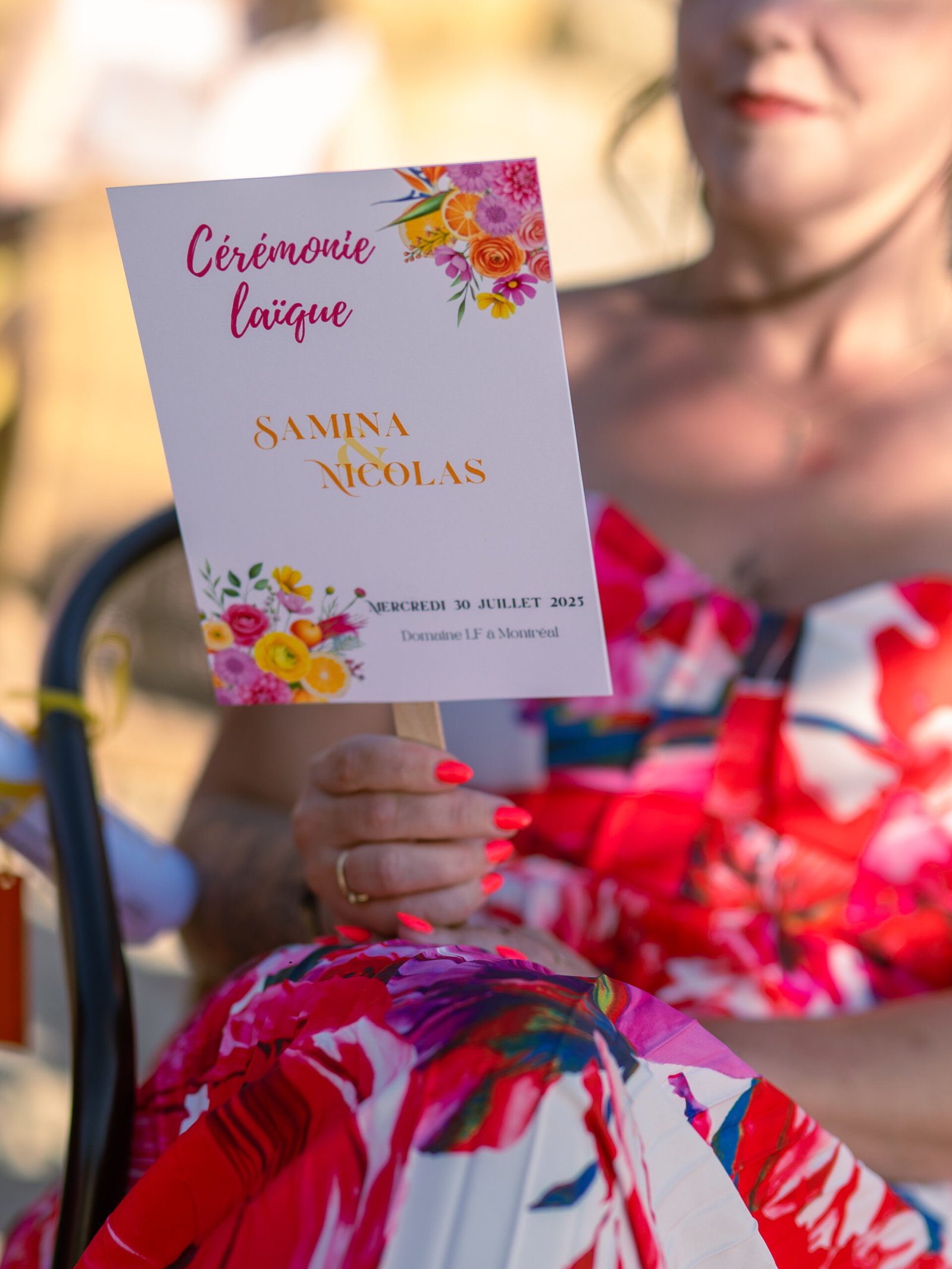 éventail mariage coloré